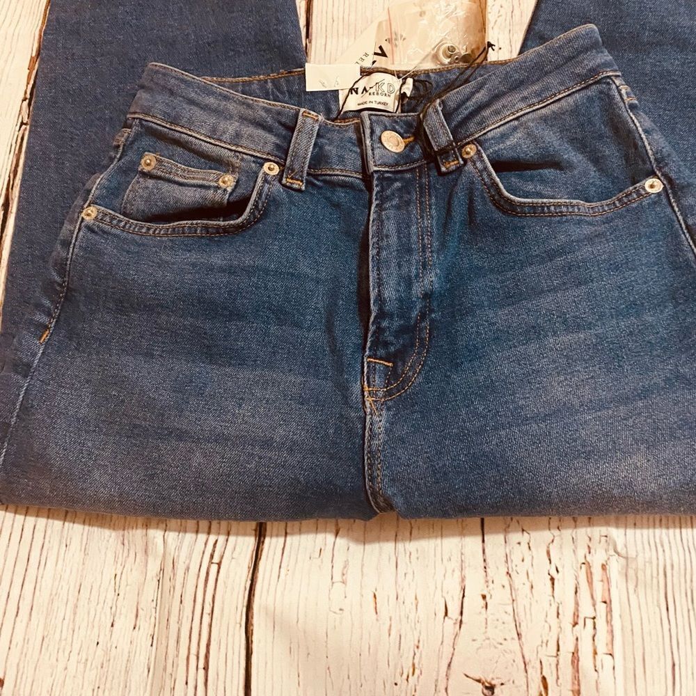 NA-KD Organic Cotton High Waist Straight Leg Five Pocket Mom Jeans size 4 - Picture 7 of 10